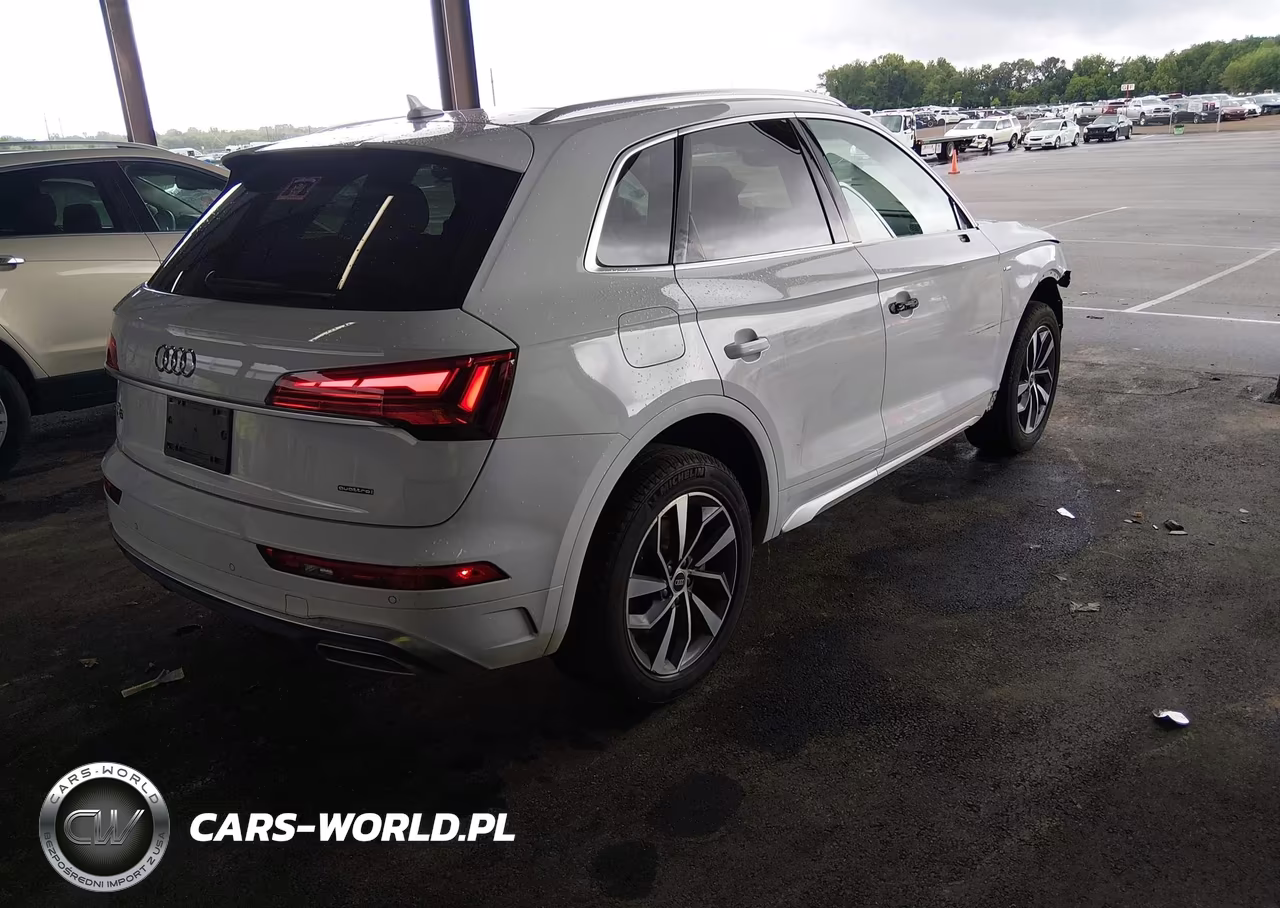 2023 Audi Q5 Premium Plus 45 Tfsi S Line Quattro VIN:WA1EAAFY2P2178118 - 4