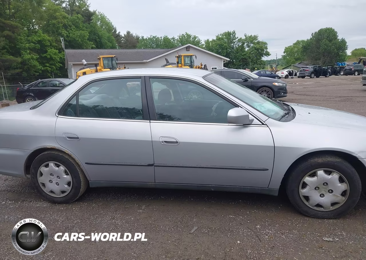 2000 Honda Accord 2.3 Lx VIN:1HGCG6651YA147367 - 13