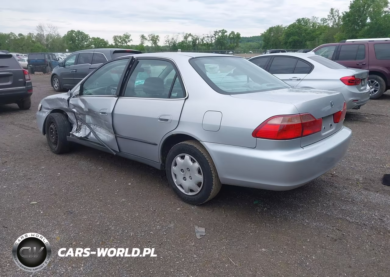 2000 Honda Accord 2.3 Lx VIN:1HGCG6651YA147367 - 3