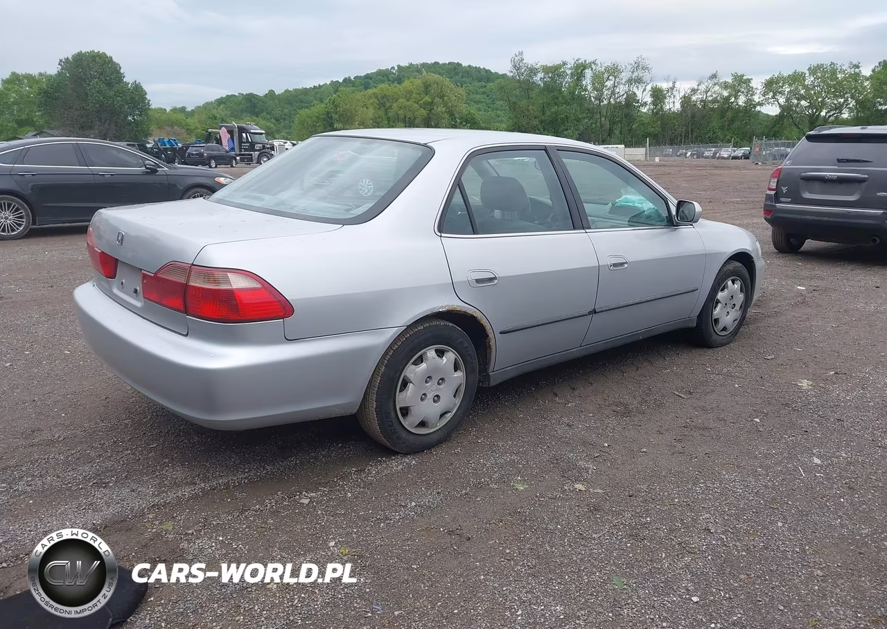 2000 Honda Accord 2.3 Lx VIN:1HGCG6651YA147367 - 4