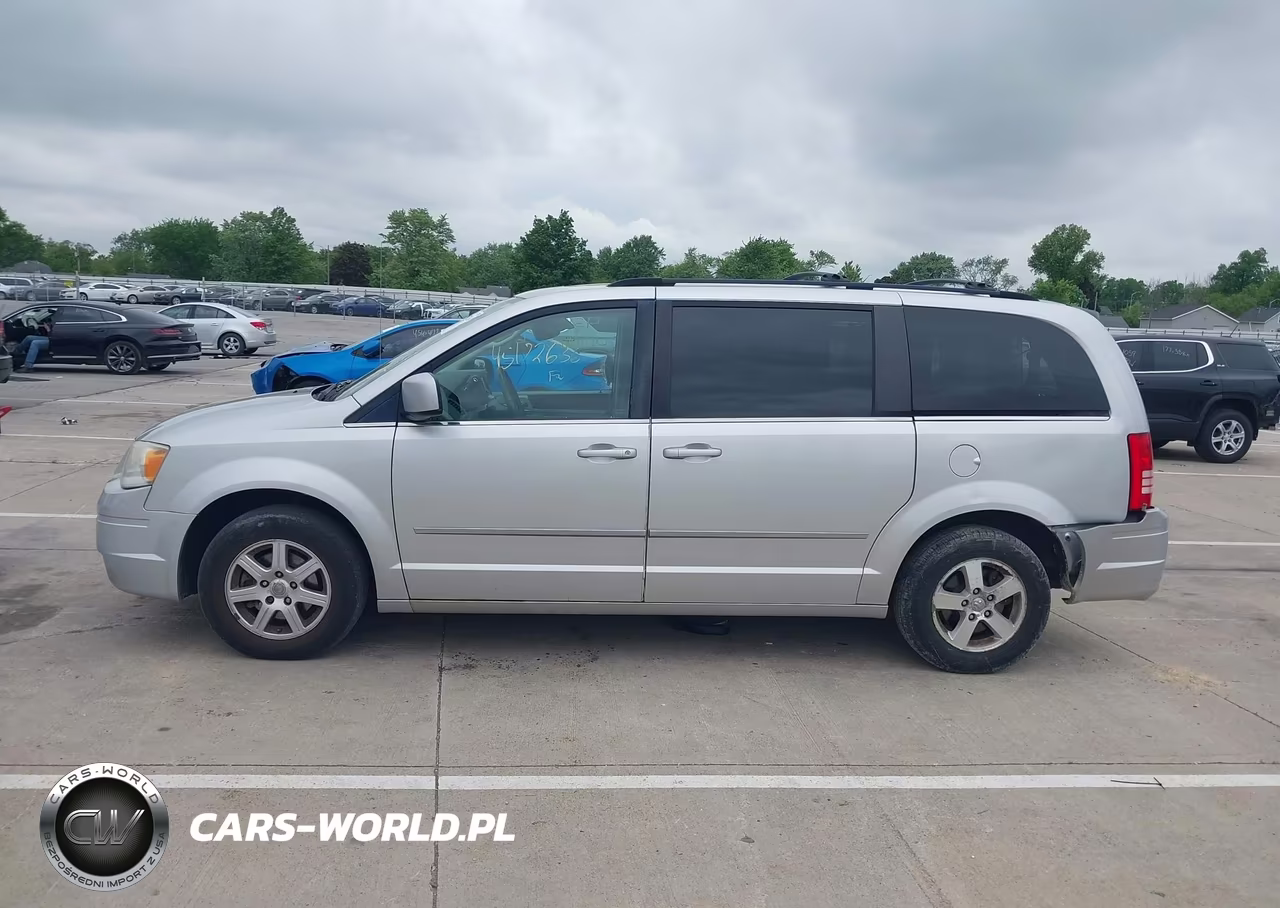 2010 Chrysler Town & Country Touring VIN:2A4RR5D1XAR128356 - 14