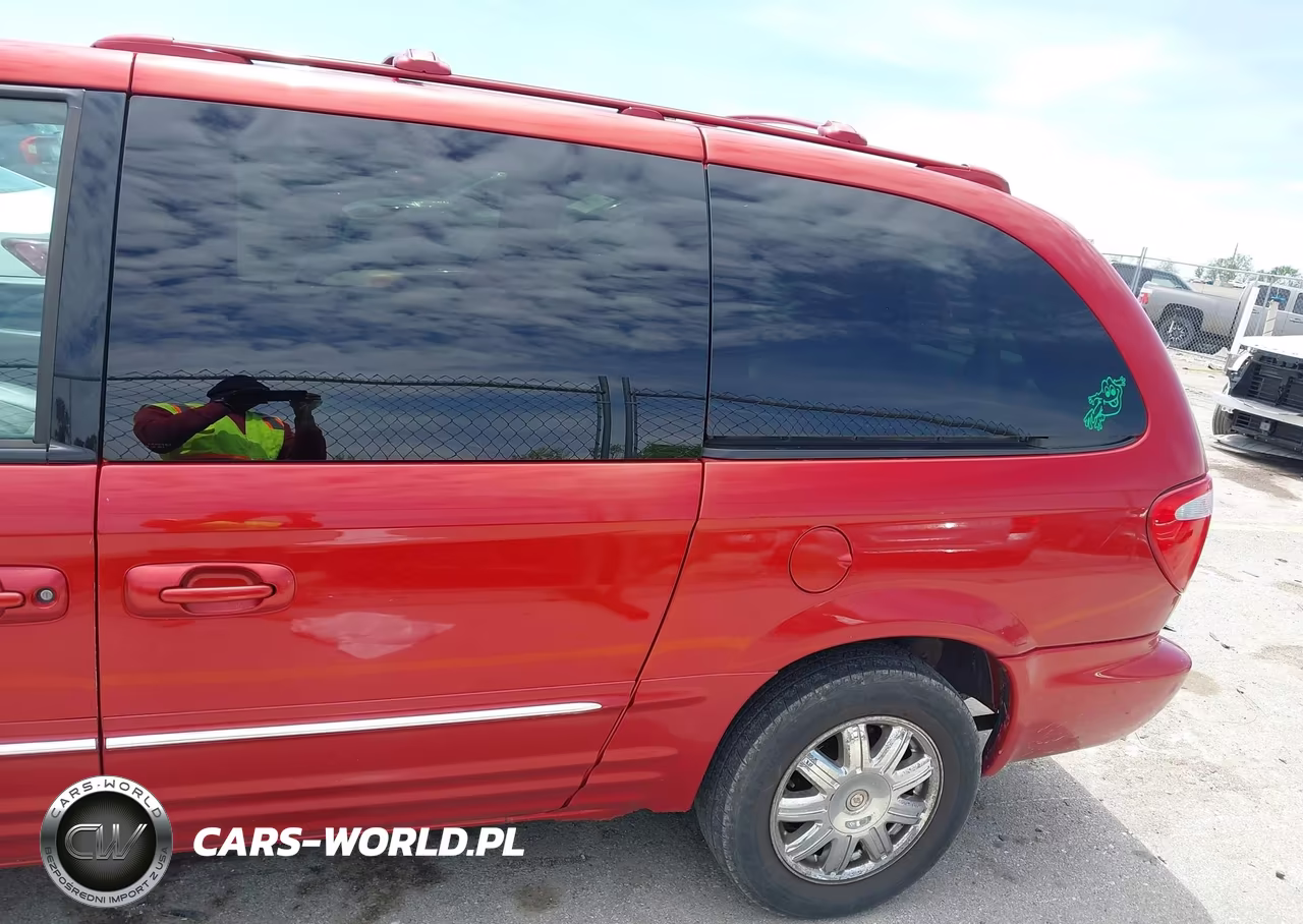 2004 Chrysler Town & Country Limited VIN:2C8GP64L14R515049 - 13
