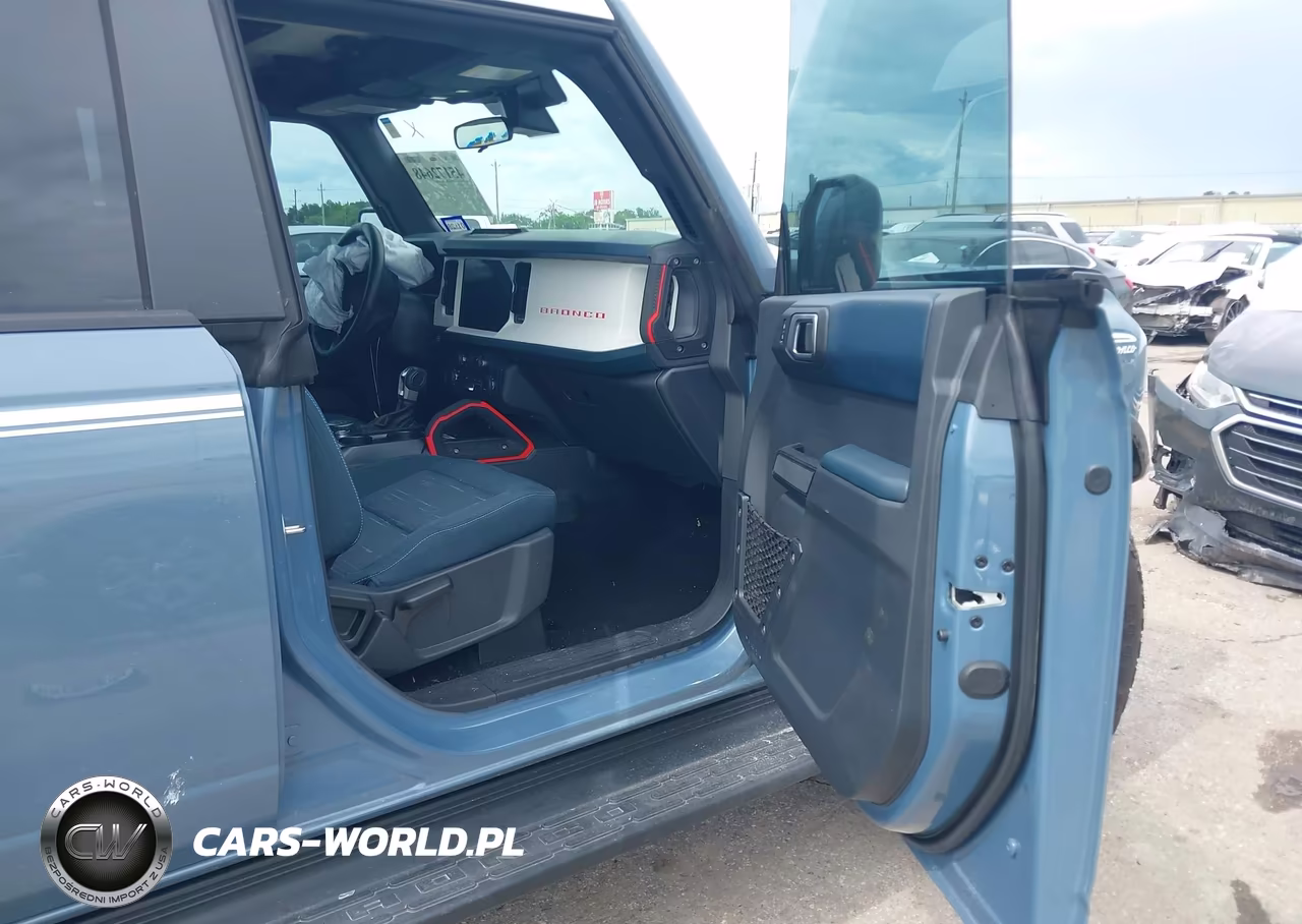 2025 Ford Bronco Heritage Edition VIN:1FMEE4DP6SLB82502 - 5