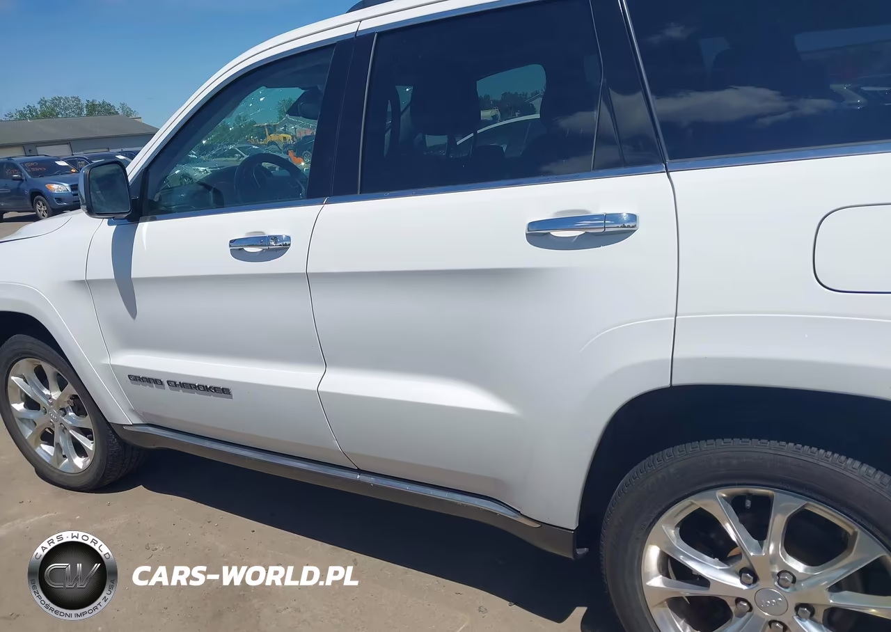 2020 Jeep Grand Cherokee Summit 4X4 VIN:1C4RJFJG4LC185174 - 14