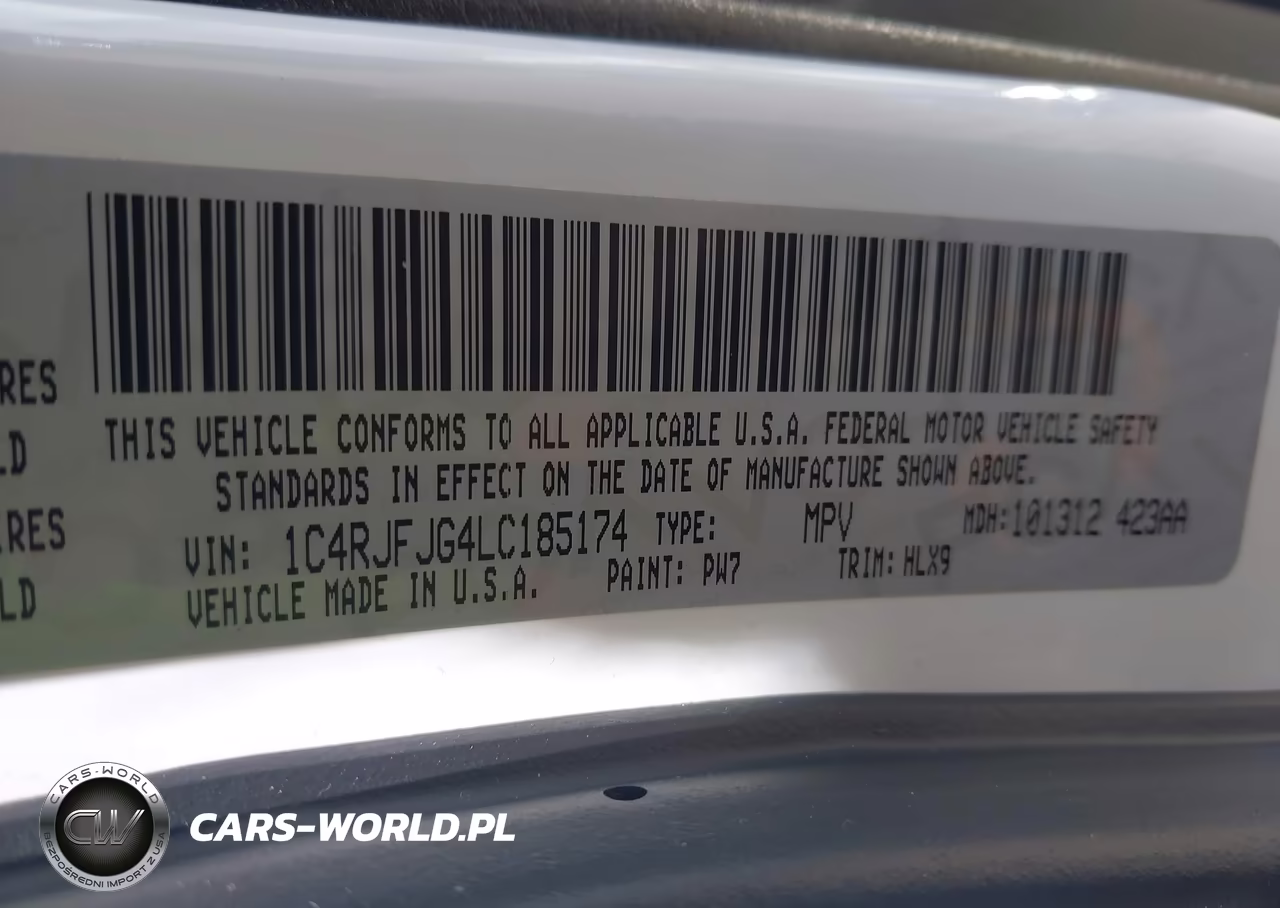 2020 Jeep Grand Cherokee Summit 4X4 VIN:1C4RJFJG4LC185174 - 9
