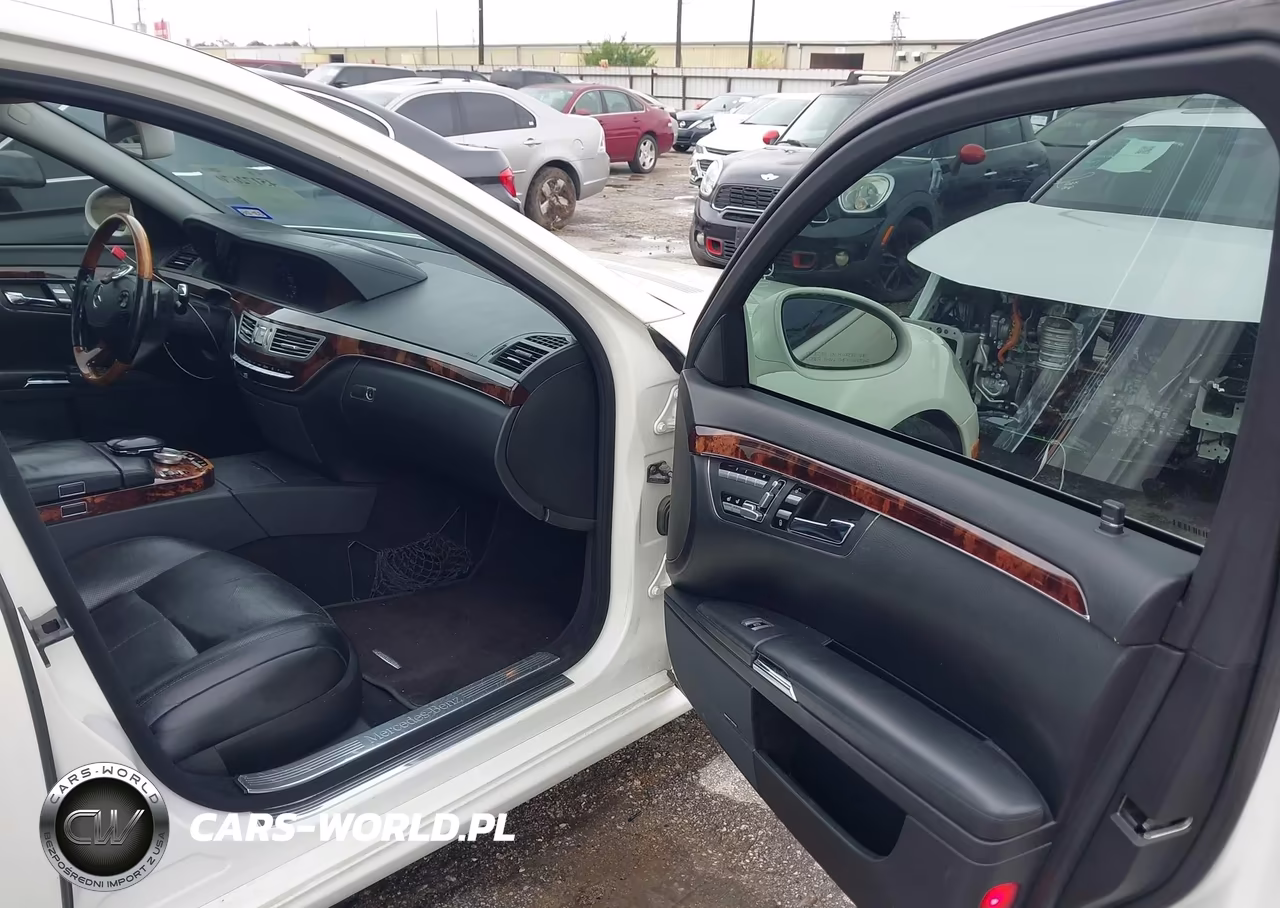 2007 Mercedes-Benz S 550 VIN:WDDNG71XX7A100381 - 5