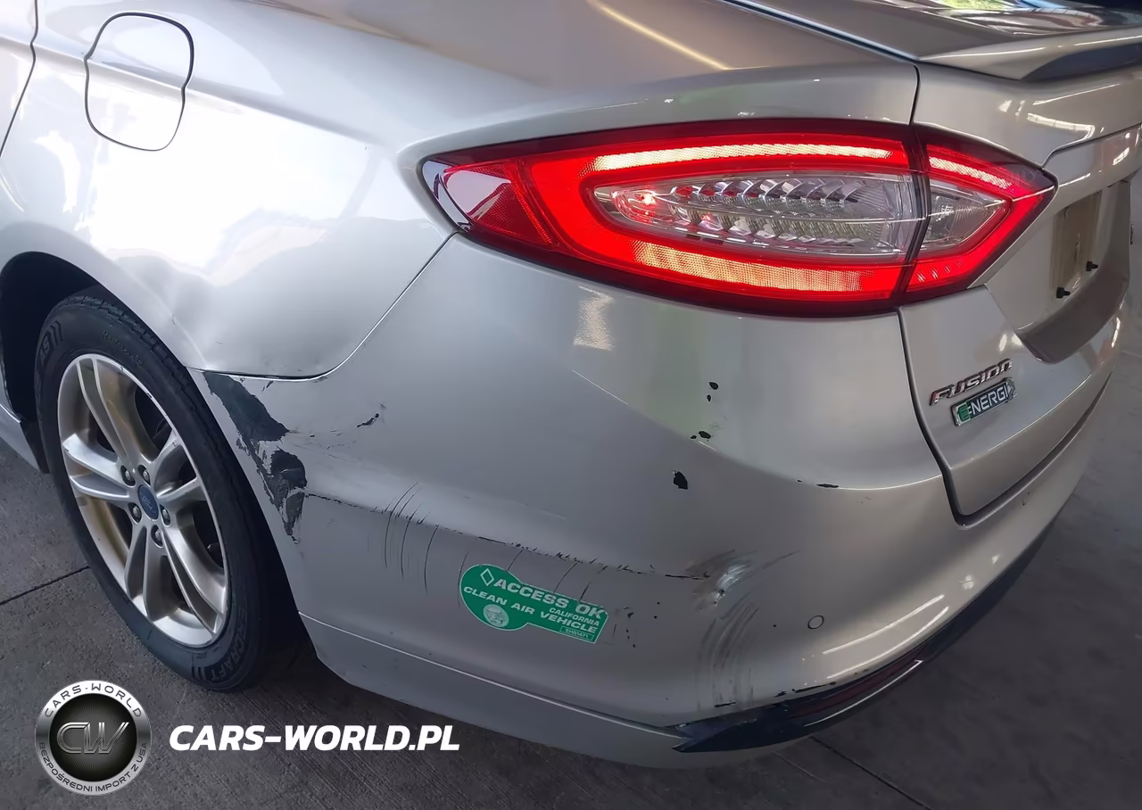 2016 Ford Fusion Energi Titanium VIN:3FA6P0SU2GR196061 - 12