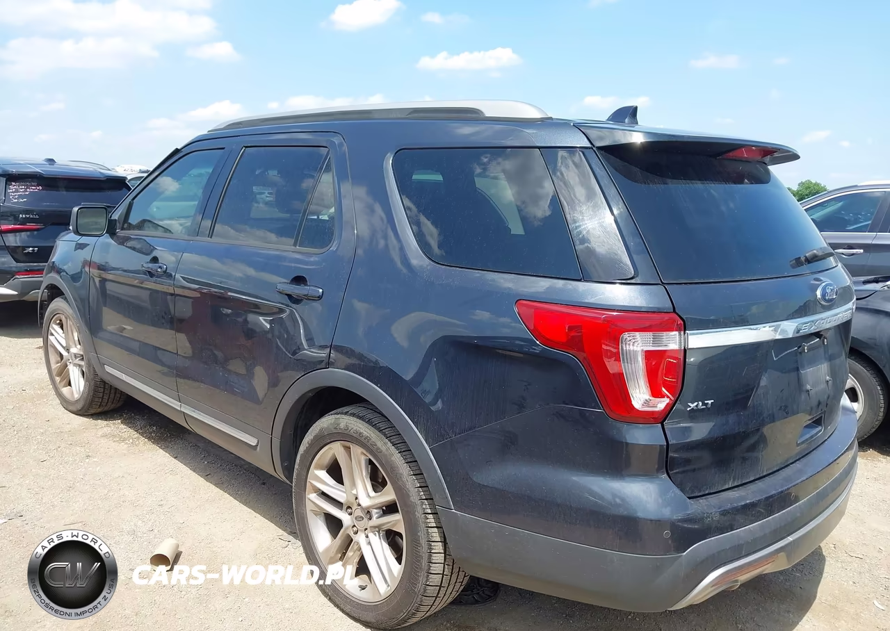 2017 Ford Explorer Xlt VIN:1FM5K7D89HGB39132 - 3