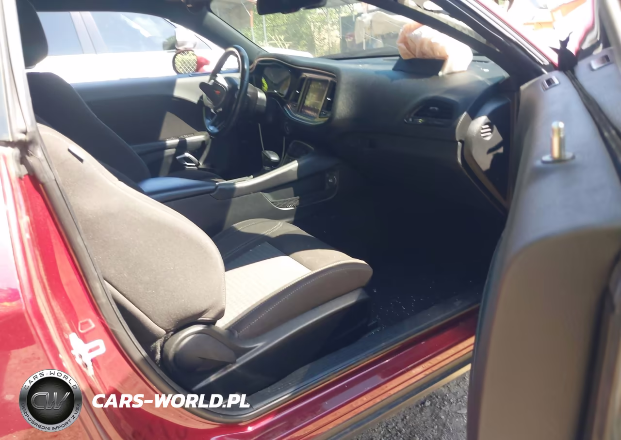2020 Dodge Challenger Sxt VIN:2C3CDZAG9LH178723 - 5