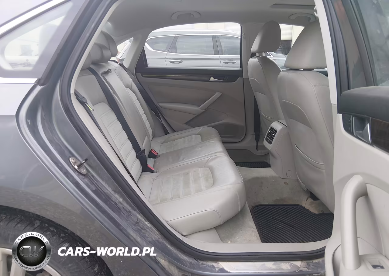 2014 Volkswagen Passat 2.0L Tdi Sel Premium VIN:1VWCN7A36EC071593 - 8