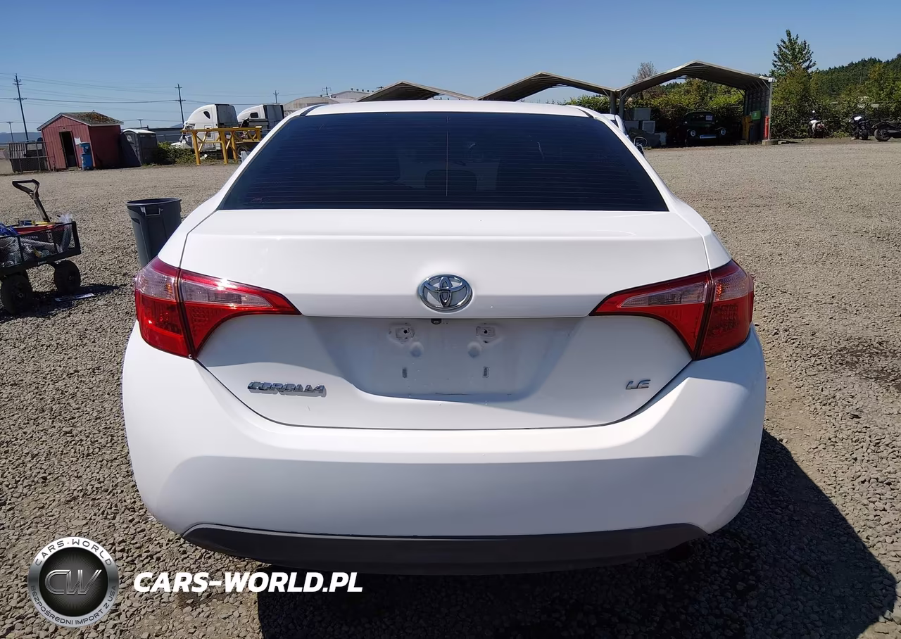 2019 Toyota Corolla Le VIN:5YFBURHE2KP899020 - 17