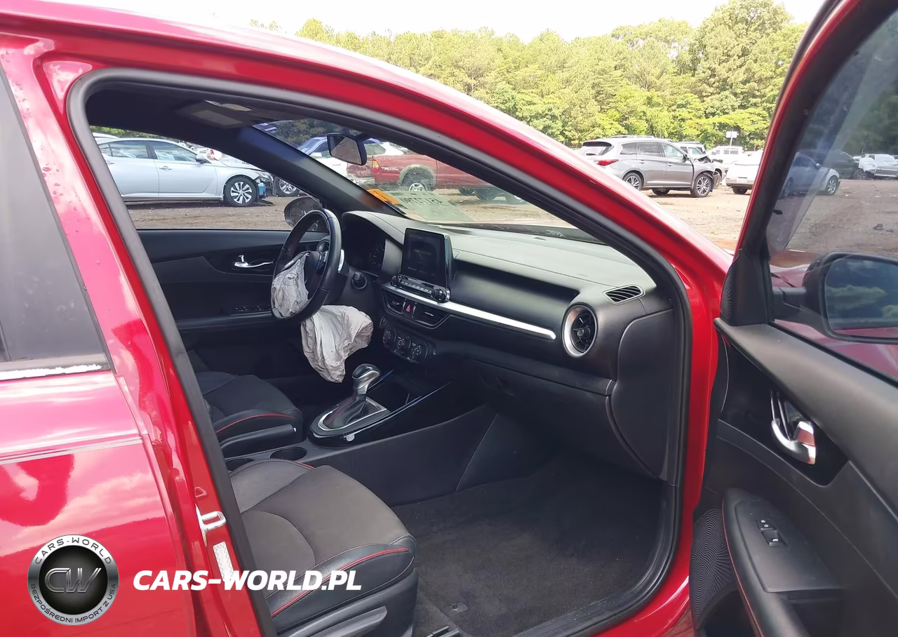 2020 Kia Forte Gt VIN:3KPF44AC1LE223139 - 5