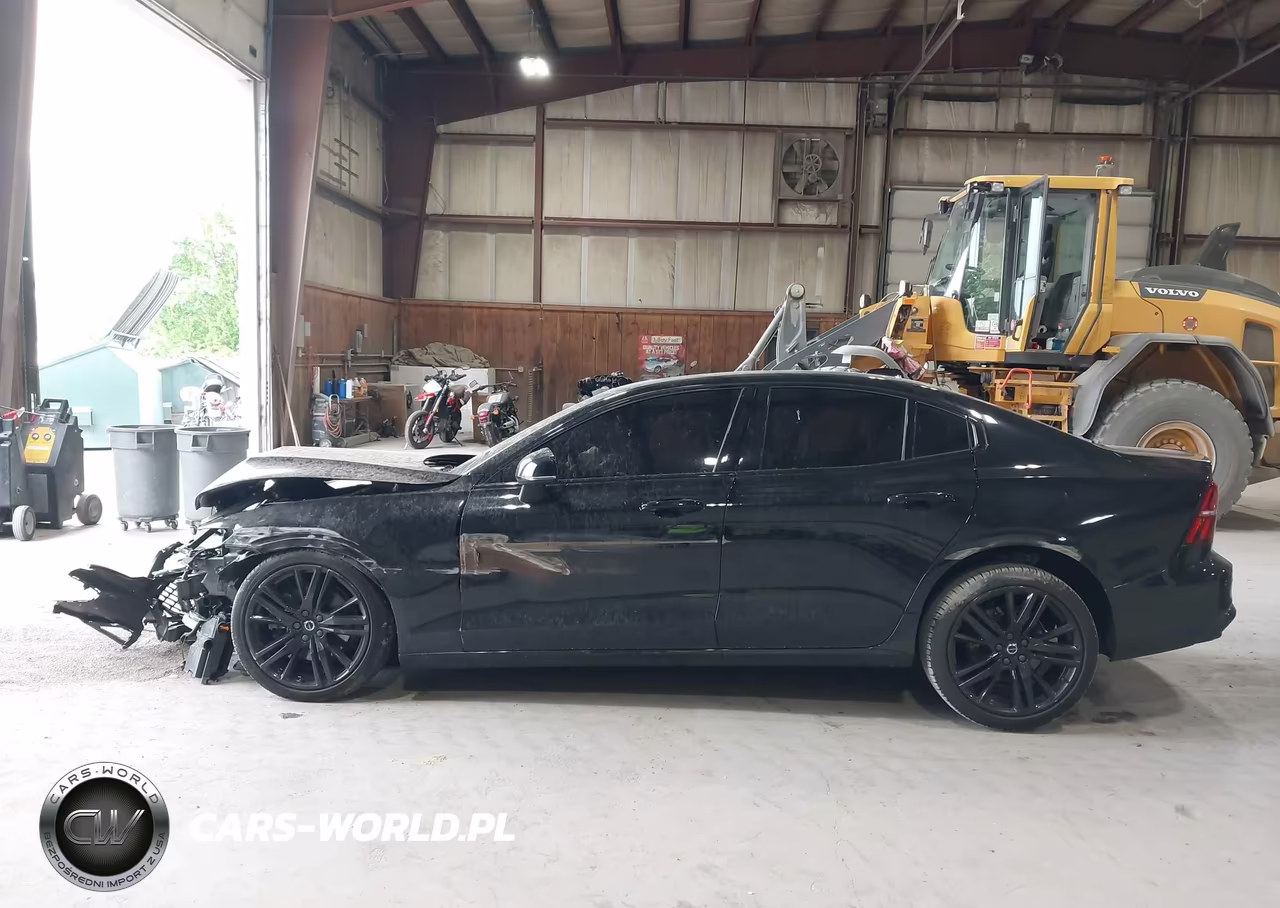 2024 Volvo S60 B5 Plus Black Edition VIN:7JRL12FH0RG294024 - 15