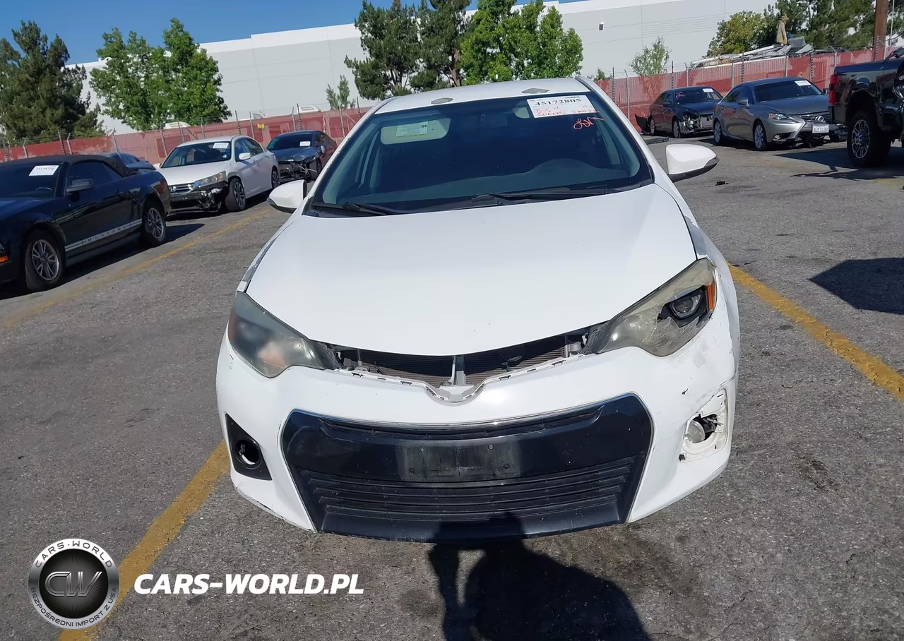 2015 Toyota Corolla S Plus VIN:5YFBURHE3FP209409 - 6