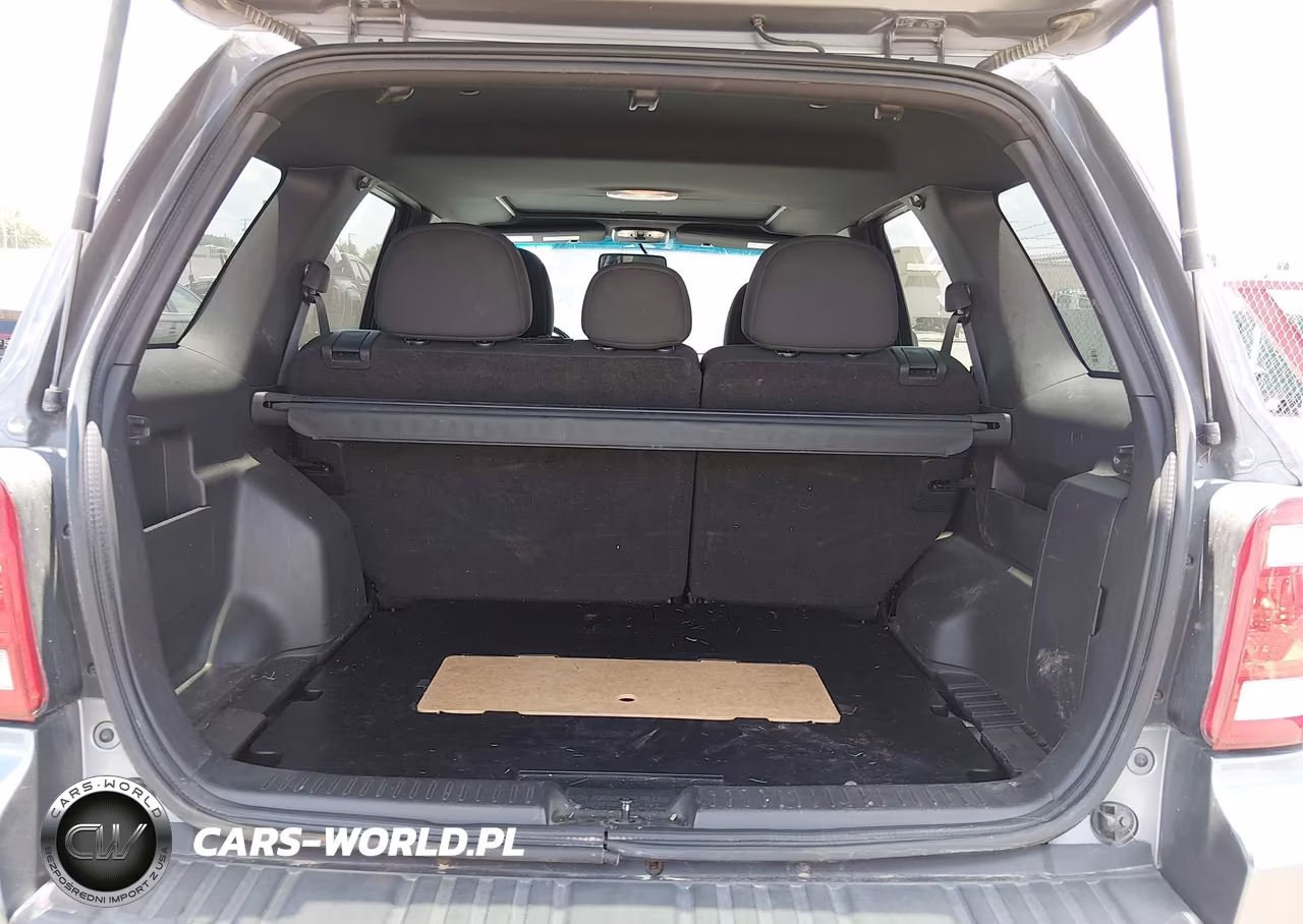 2010 Ford Escape Xlt VIN:1FMCU0D7XAKD32666 - 16