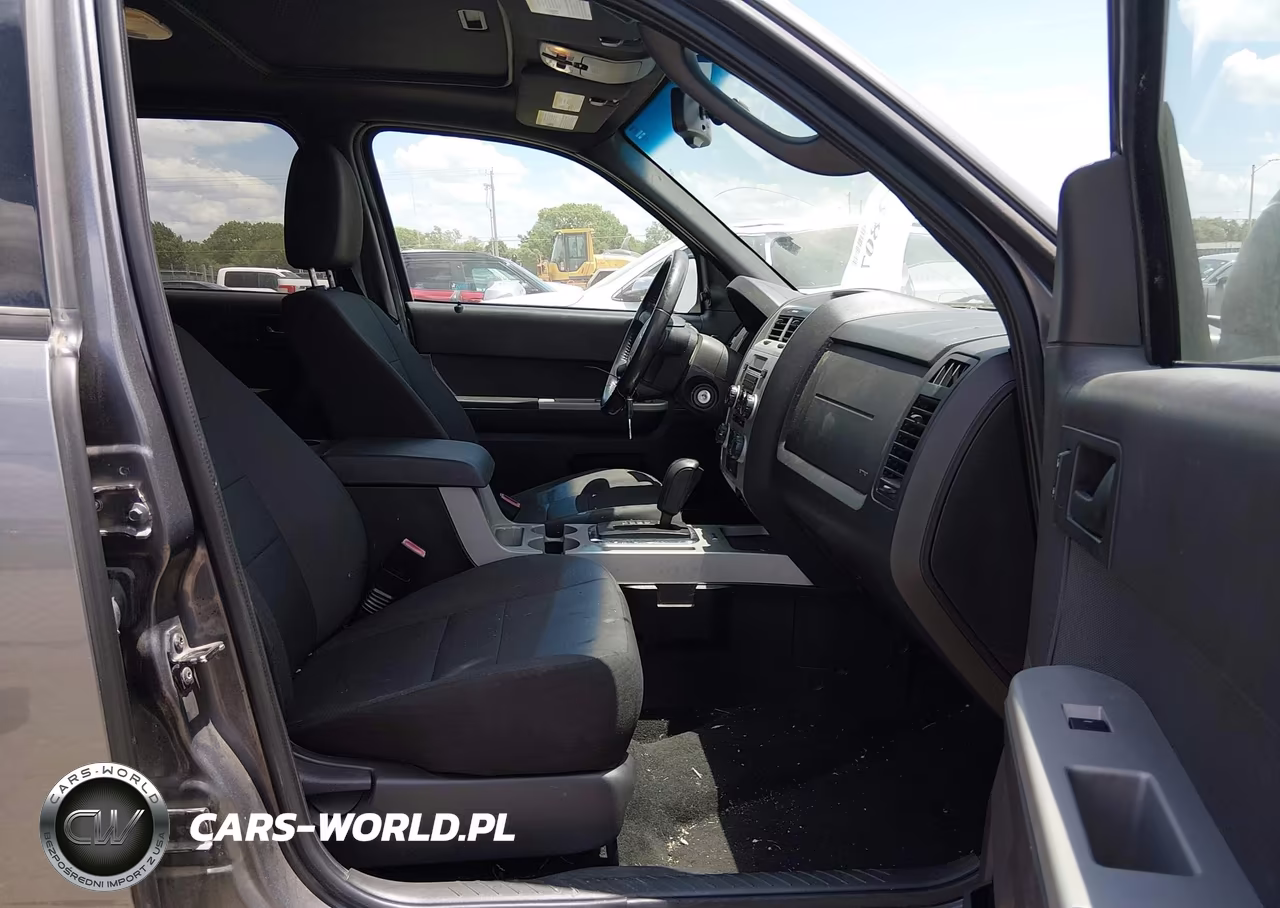 2010 Ford Escape Xlt VIN:1FMCU0D7XAKD32666 - 5