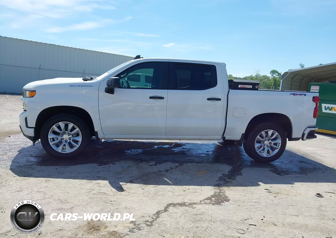 2020 Chevrolet Silverado 1500 4Wd Short Bed Custom VIN:1GCUYBEF9LZ335499 - 14