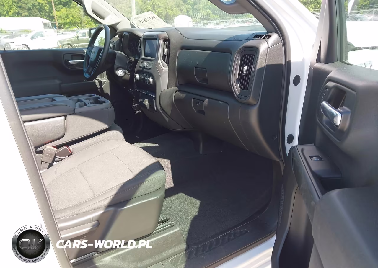 2020 Chevrolet Silverado 1500 4Wd Short Bed Custom VIN:1GCUYBEF9LZ335499 - 5
