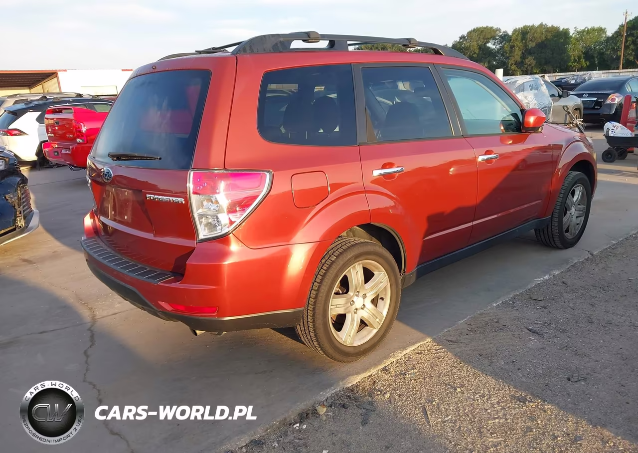 2010 Subaru Forester 2.5X Premium VIN:JF2SH6CC5AH799935 - 4