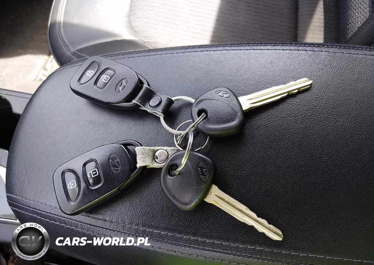 2010 Hyundai Tucson Gls VIN:KM8JU3AC9AU108545 - 11