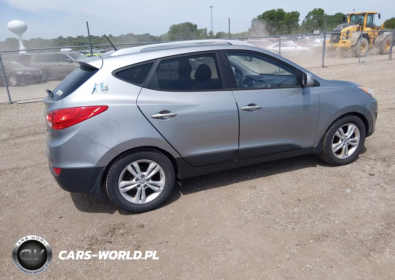 2010 Hyundai Tucson Gls VIN:KM8JU3AC9AU108545 - 4