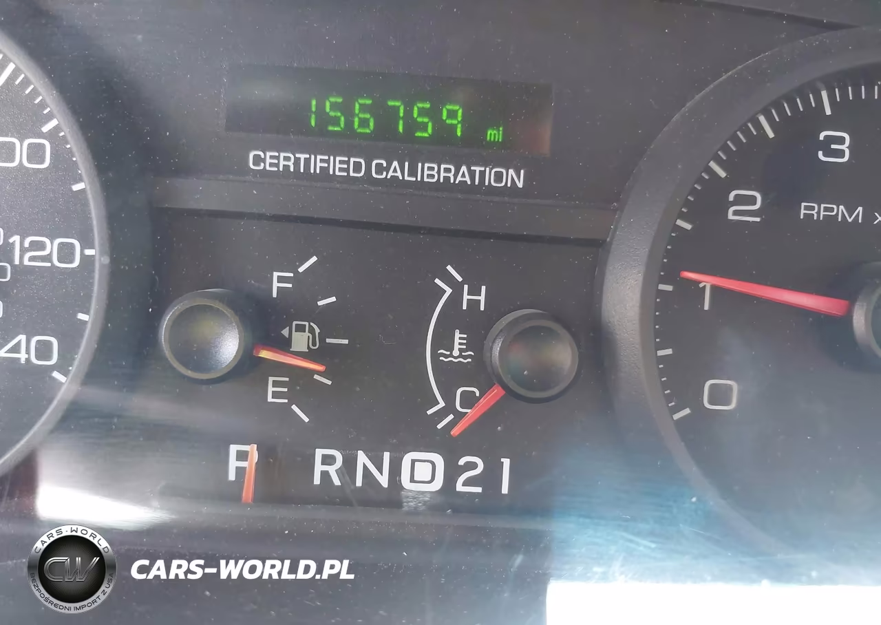 2009 Ford Crown Victoria VIN:2FAHP71V09X124825 - 15