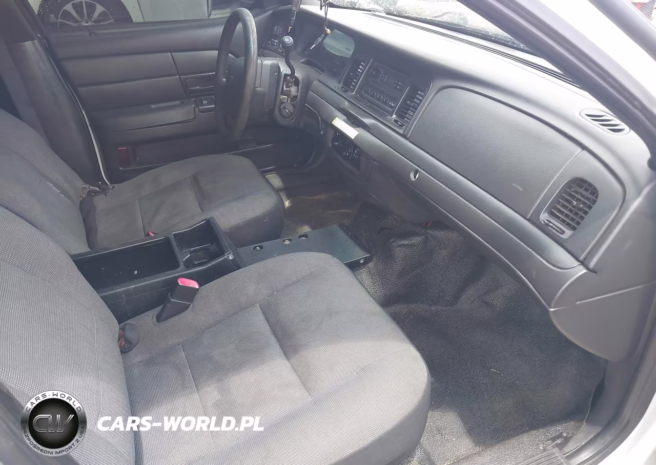 2009 Ford Crown Victoria VIN:2FAHP71V09X124825 - 5