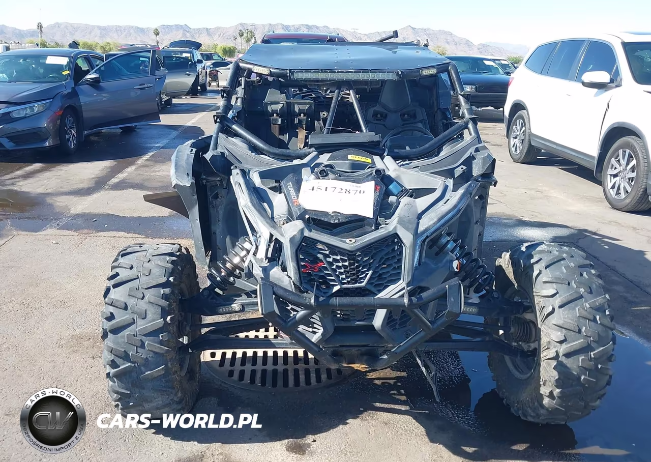 2018 Can-Am Maverick X3 X Rs Turbo R VIN:3JBVXAW22JK000109 - 5