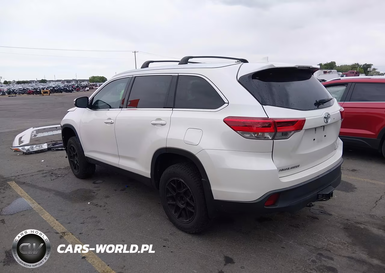 2019 Toyota Highlander Xle VIN:5TDJZRFH8KS591173 - 3