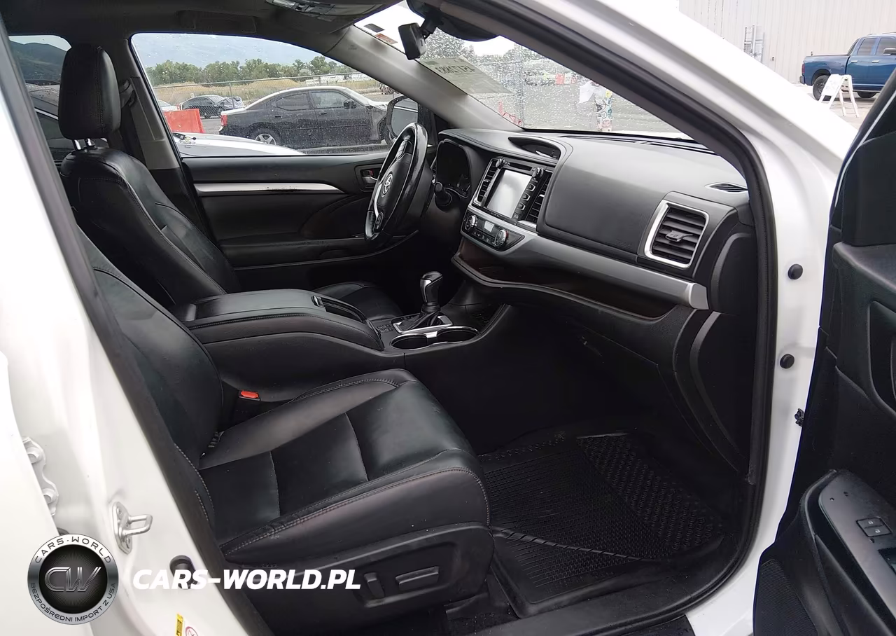 2019 Toyota Highlander Xle VIN:5TDJZRFH8KS591173 - 5