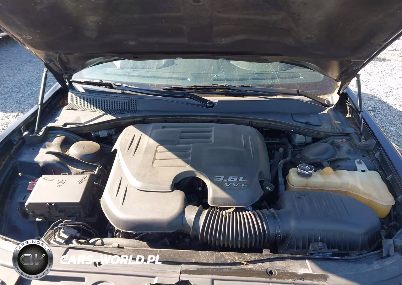 2016 Chrysler 300 S VIN:2C3CCABG3GH269141 - 10