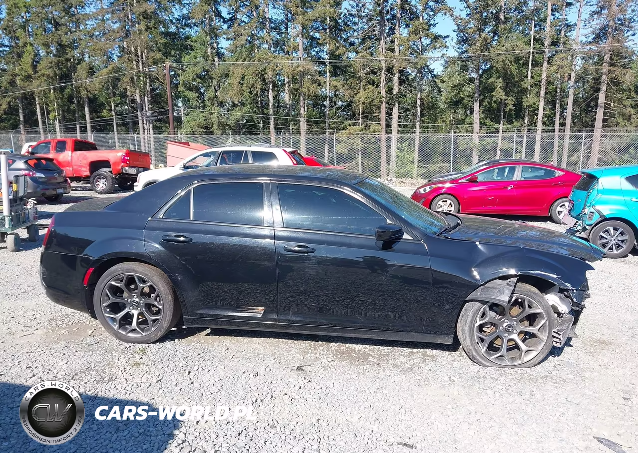 2016 Chrysler 300 S VIN:2C3CCABG3GH269141 - 14