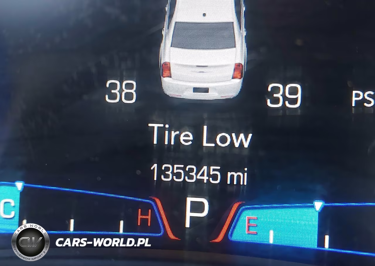 2016 Chrysler 300 S VIN:2C3CCABG3GH269141 - 16