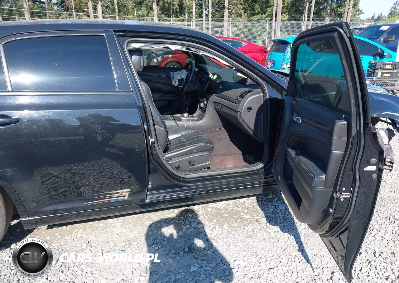 2016 Chrysler 300 S VIN:2C3CCABG3GH269141 - 5