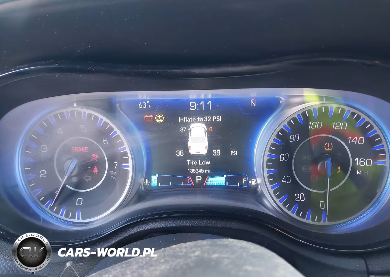 2016 Chrysler 300 S VIN:2C3CCABG3GH269141 - 7