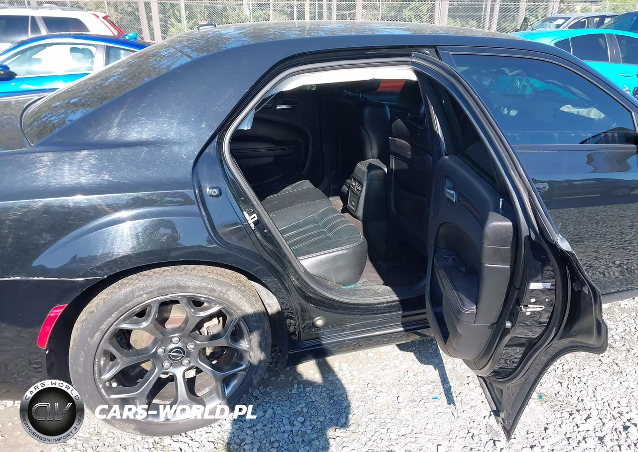 2016 Chrysler 300 S VIN:2C3CCABG3GH269141 - 8