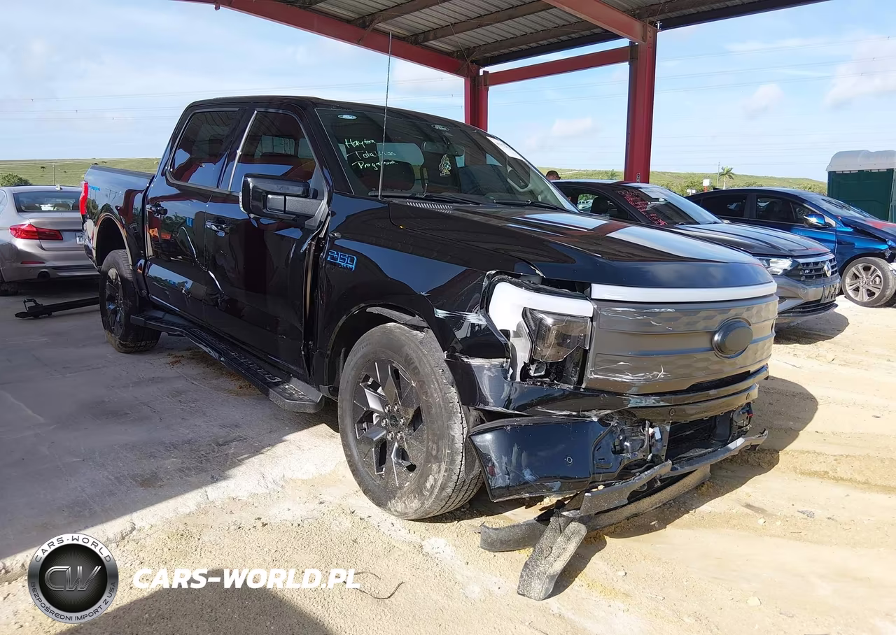 2025 Ford F-150 Lightning Lariat – zdjęcie 1 z 9