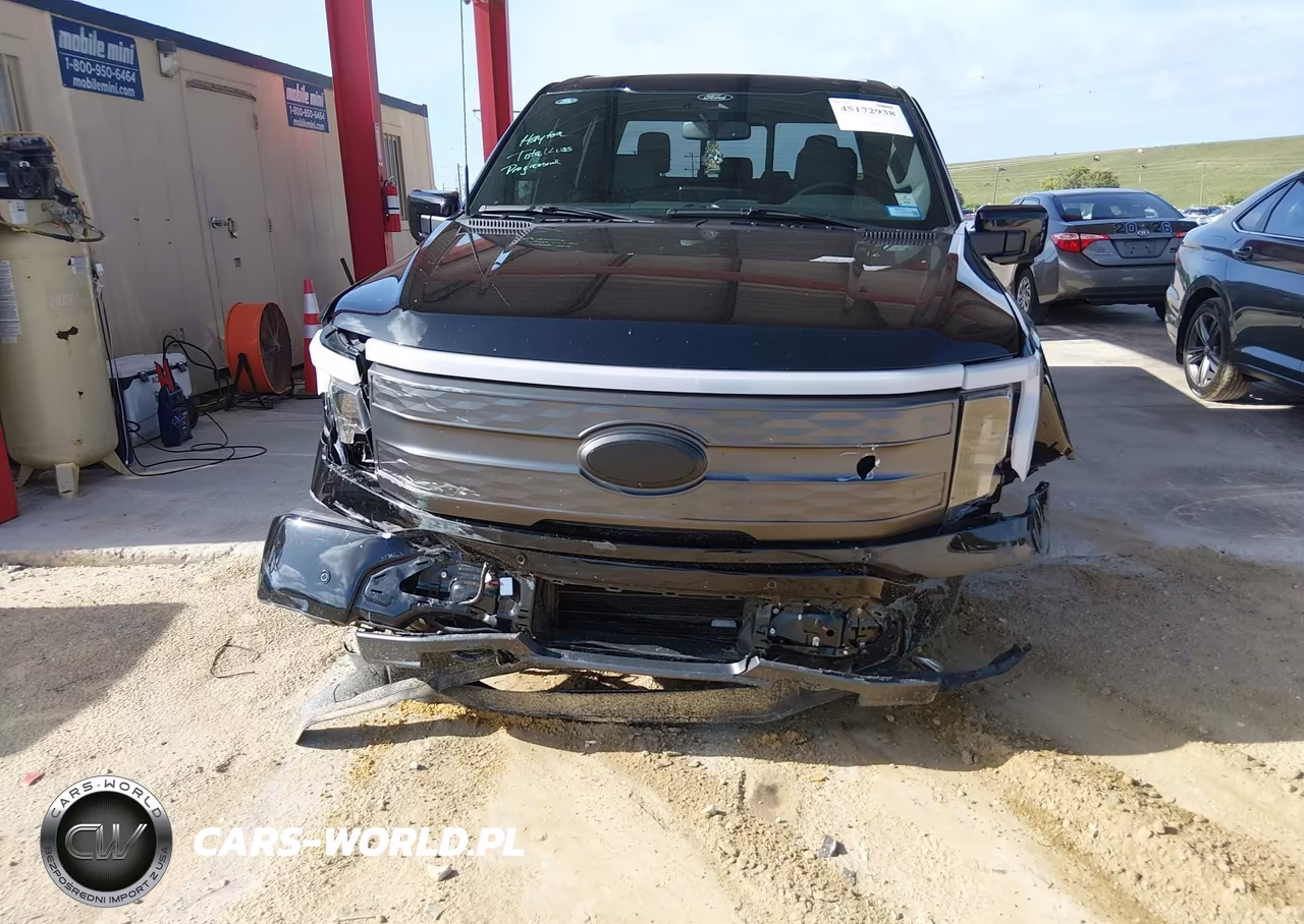 2025 Ford F-150 Lightning Lariat VIN:1FT6W5L75SWG06876 - 6