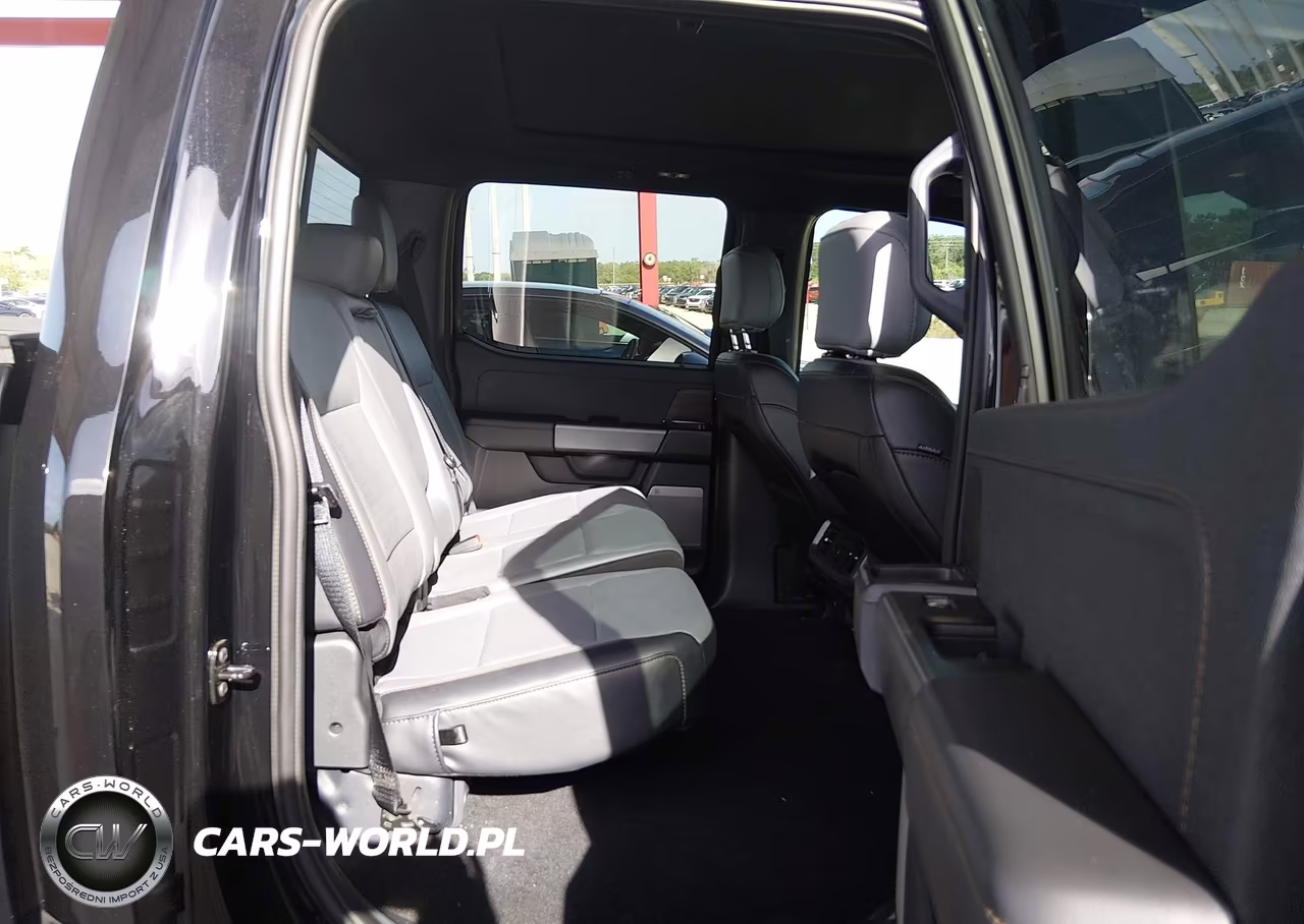 2025 Ford F-150 Lightning Lariat VIN:1FT6W5L75SWG06876 - 7