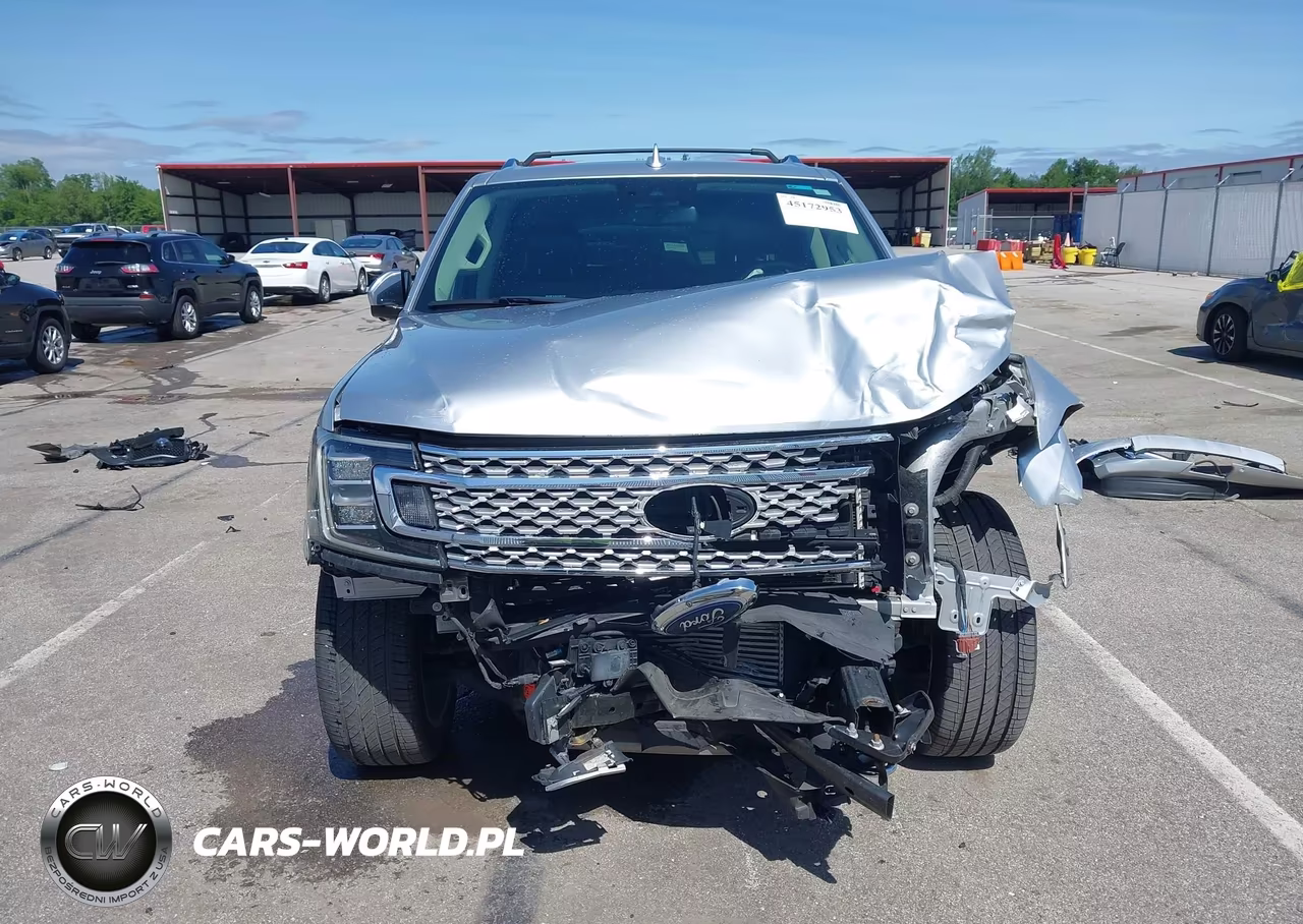 2019 Ford Expedition Platinum VIN:1FMJU1MT8KEA33123 - 13