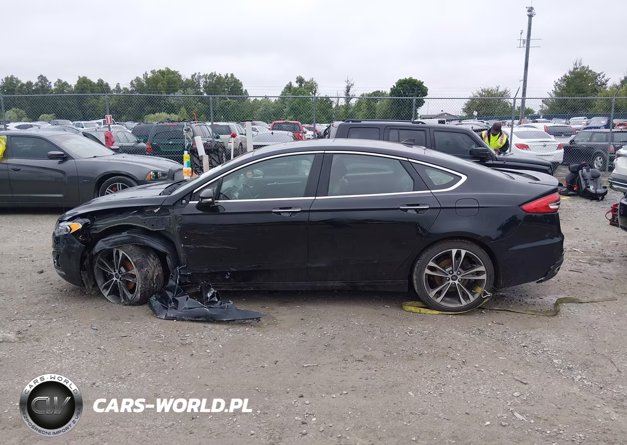 2020 Ford Fusion Titanium VIN:3FA6P0D92LR131133 - 15