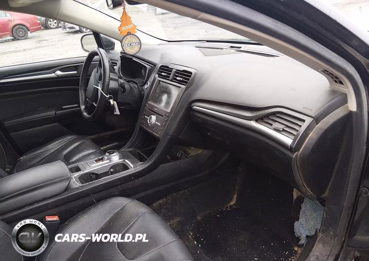 2020 Ford Fusion Titanium VIN:3FA6P0D92LR131133 - 5