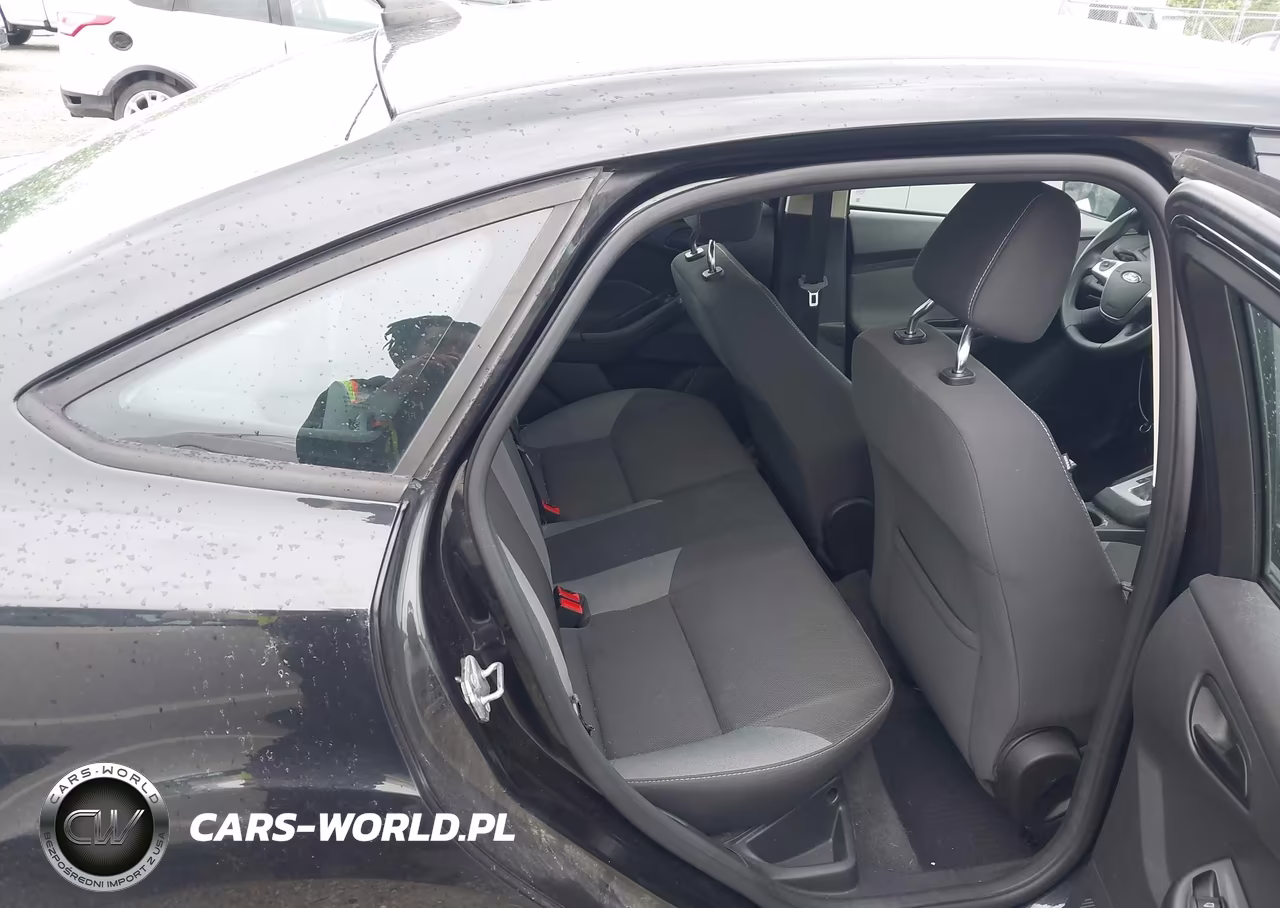 2012 Ford Focus Se VIN:1FAHP3F21CL350903 - 8