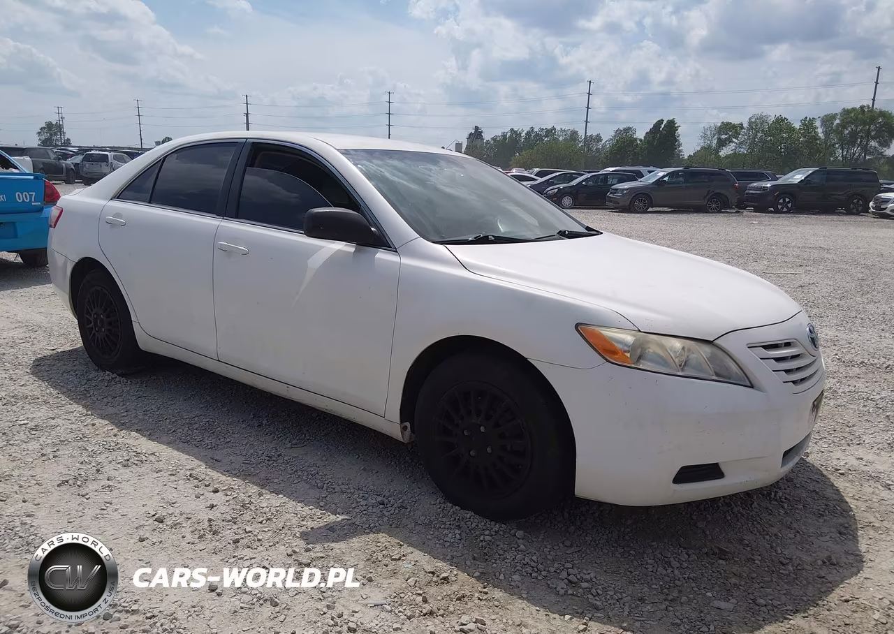2009 Toyota Camry Le – zdjęcie 1 z 11