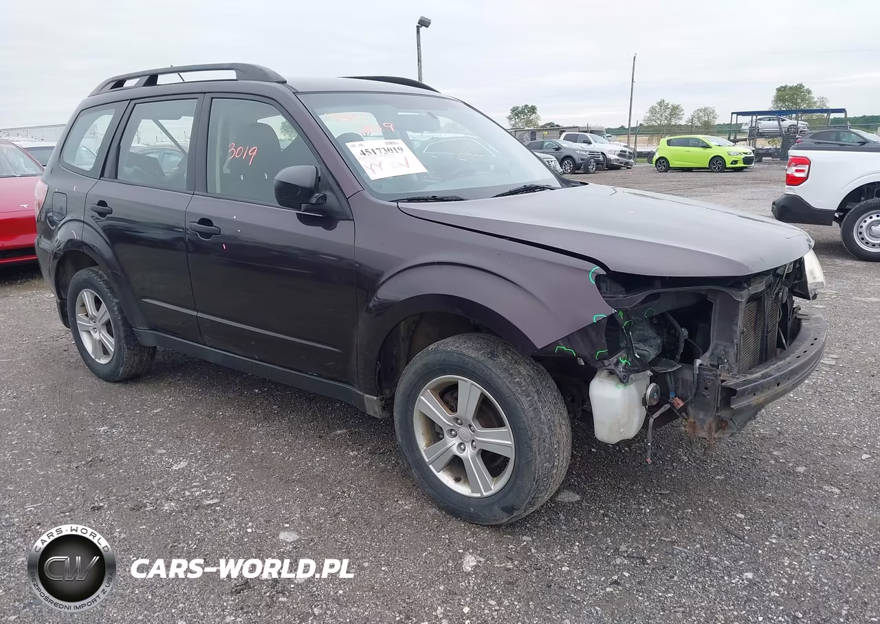2013 Subaru Forester 2.5X – zdjęcie 1 z 13