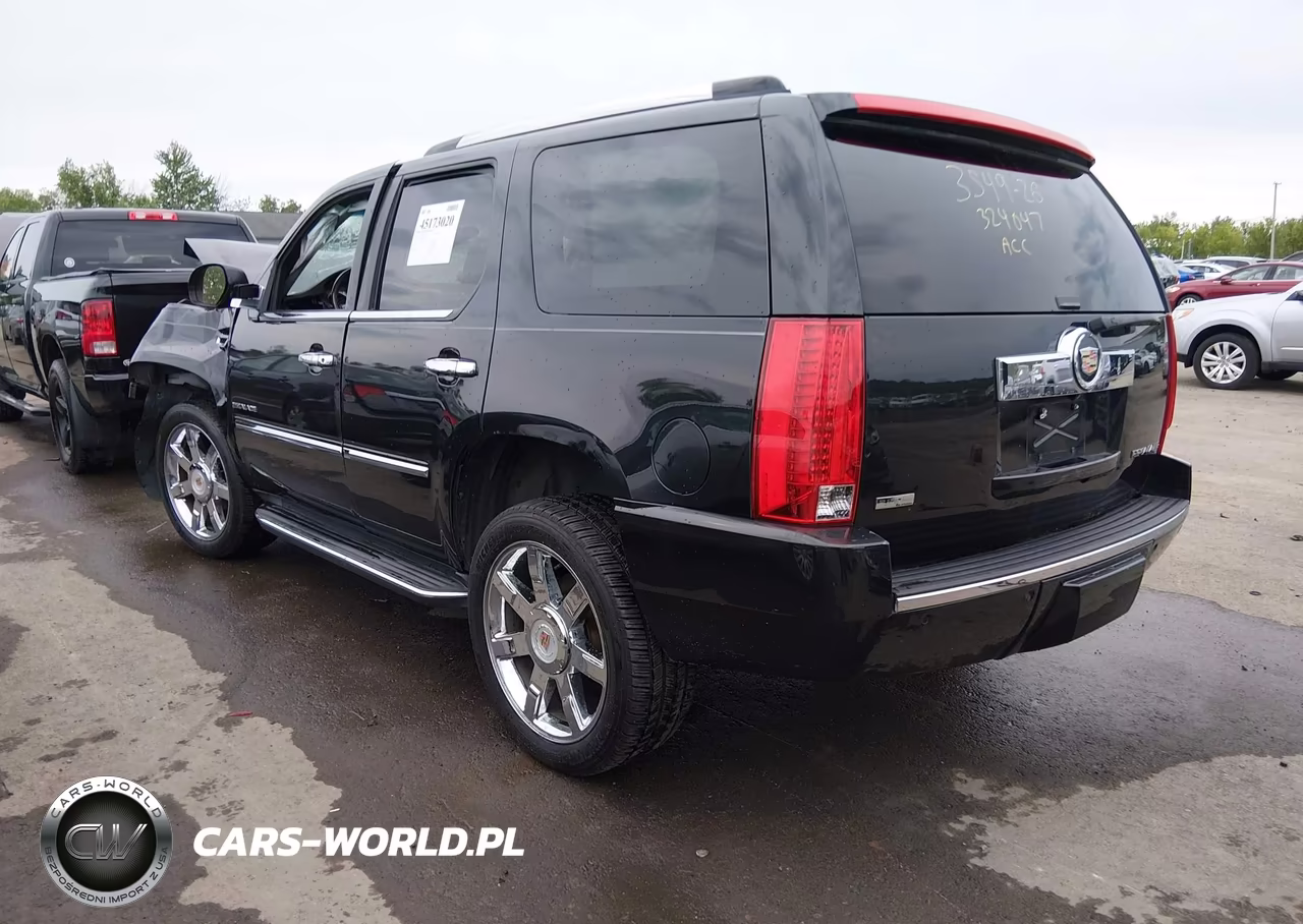 2011 Cadillac Escalade Luxury VIN:1GYS4BEF2BR324047 - 3