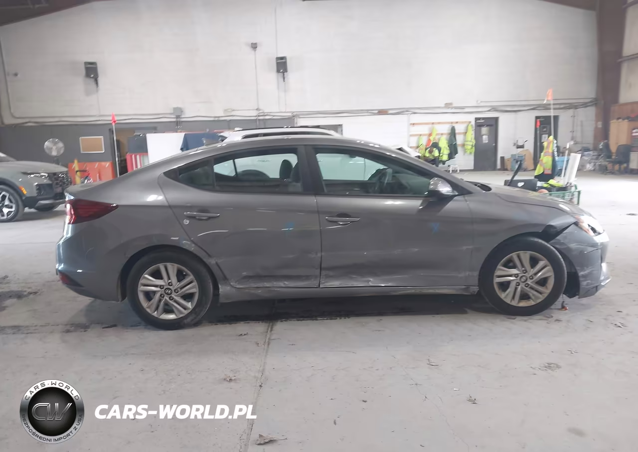2019 Hyundai Elantra Sel VIN:5NPD84LF2KH486852 - 13