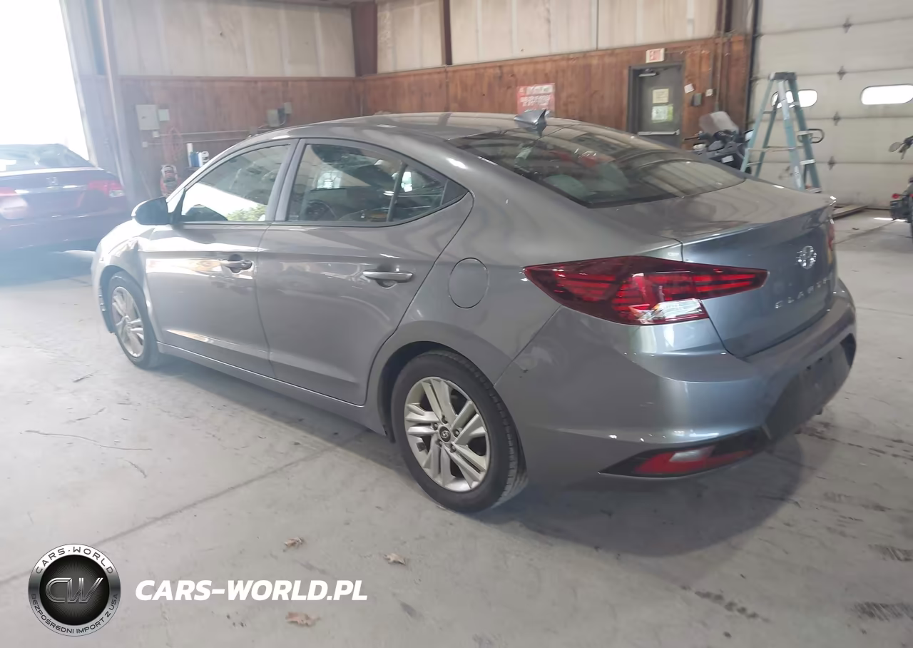 2019 Hyundai Elantra Sel VIN:5NPD84LF2KH486852 - 3