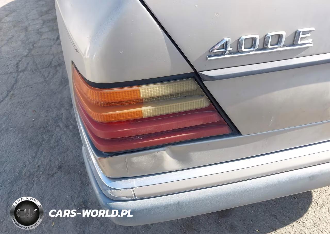 1992 Mercedes-Benz 400 E VIN:WDBEA34E0NB712819 - 12