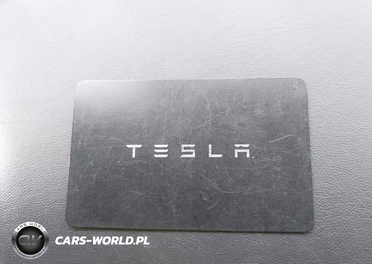 2022 Tesla Model Y Long Range Dual Motor All-Wheel Drive VIN:7SAYGDEE2NF318403 - 11